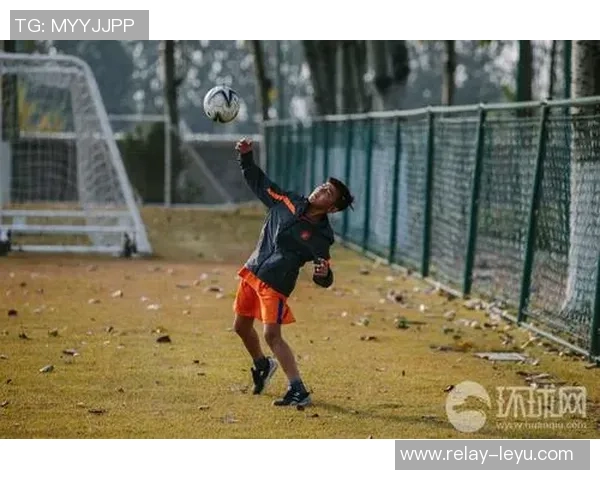 提升足球腿力的训练方法与技巧分享助你成为场上明星